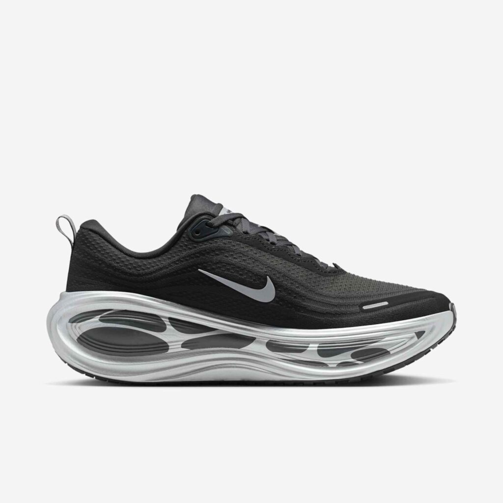 Nike Vomero Plus ? ?ngulo 3