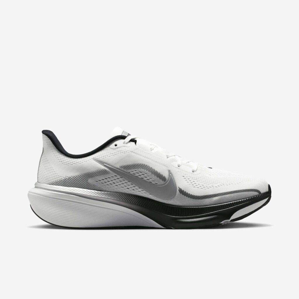 Nike Pegasus 42 ? ?ngulo 3