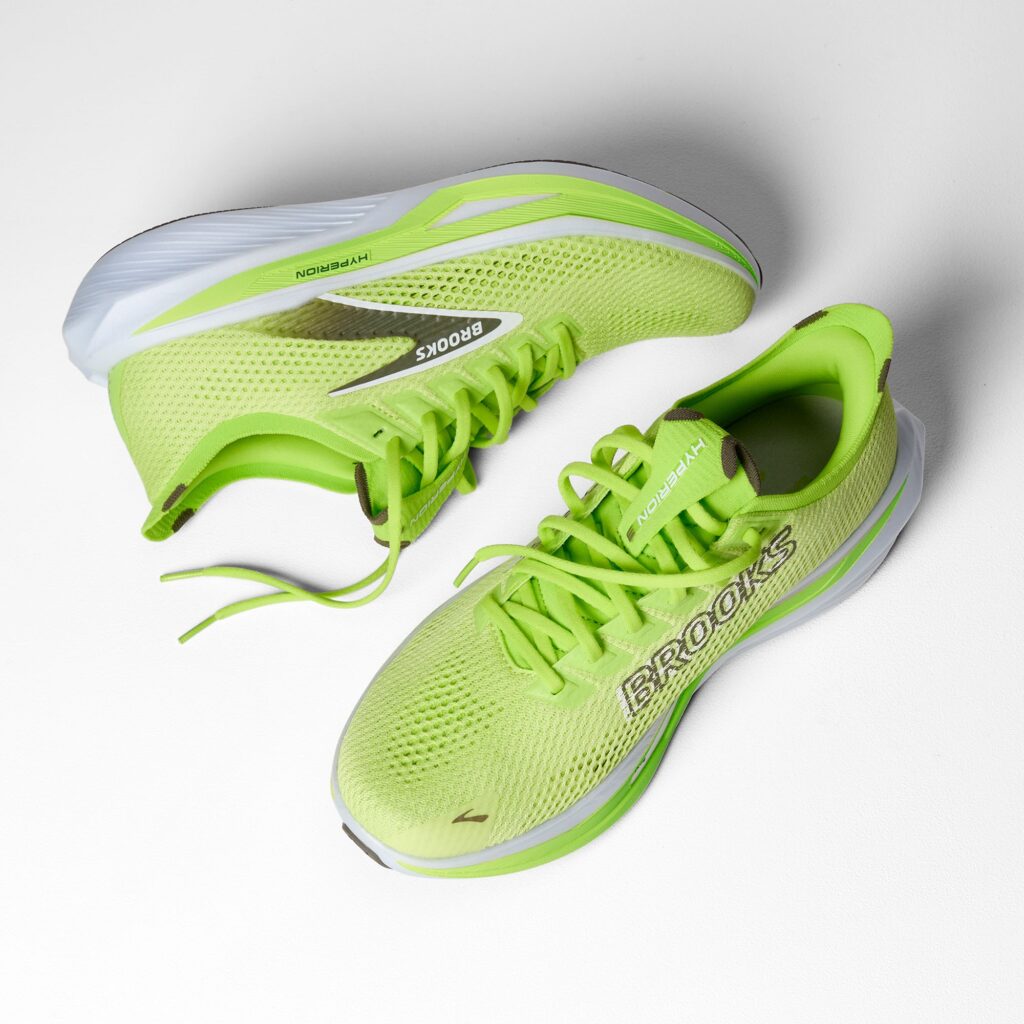 Brooks Hyperion 3 ? ?ngulo 2
