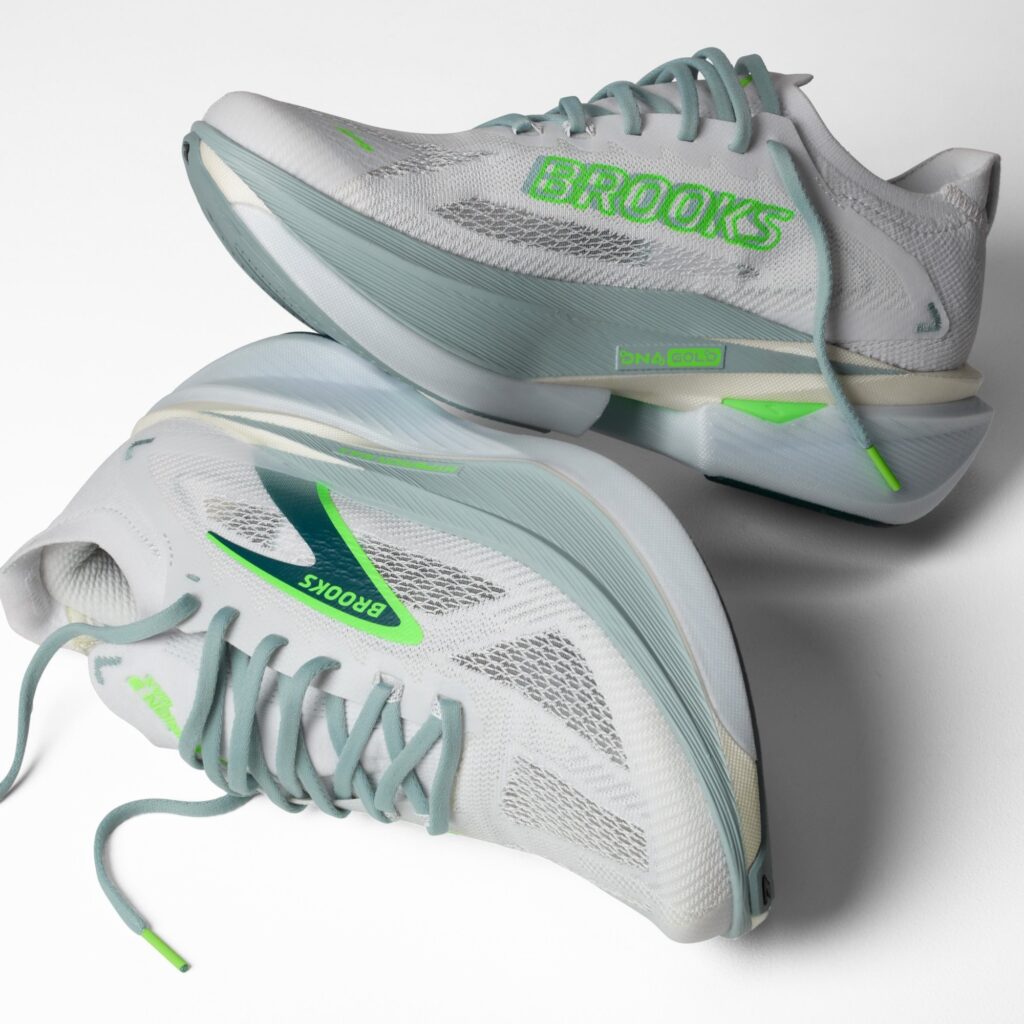 Brooks Hyperion Max 3 ? ?ngulo 2