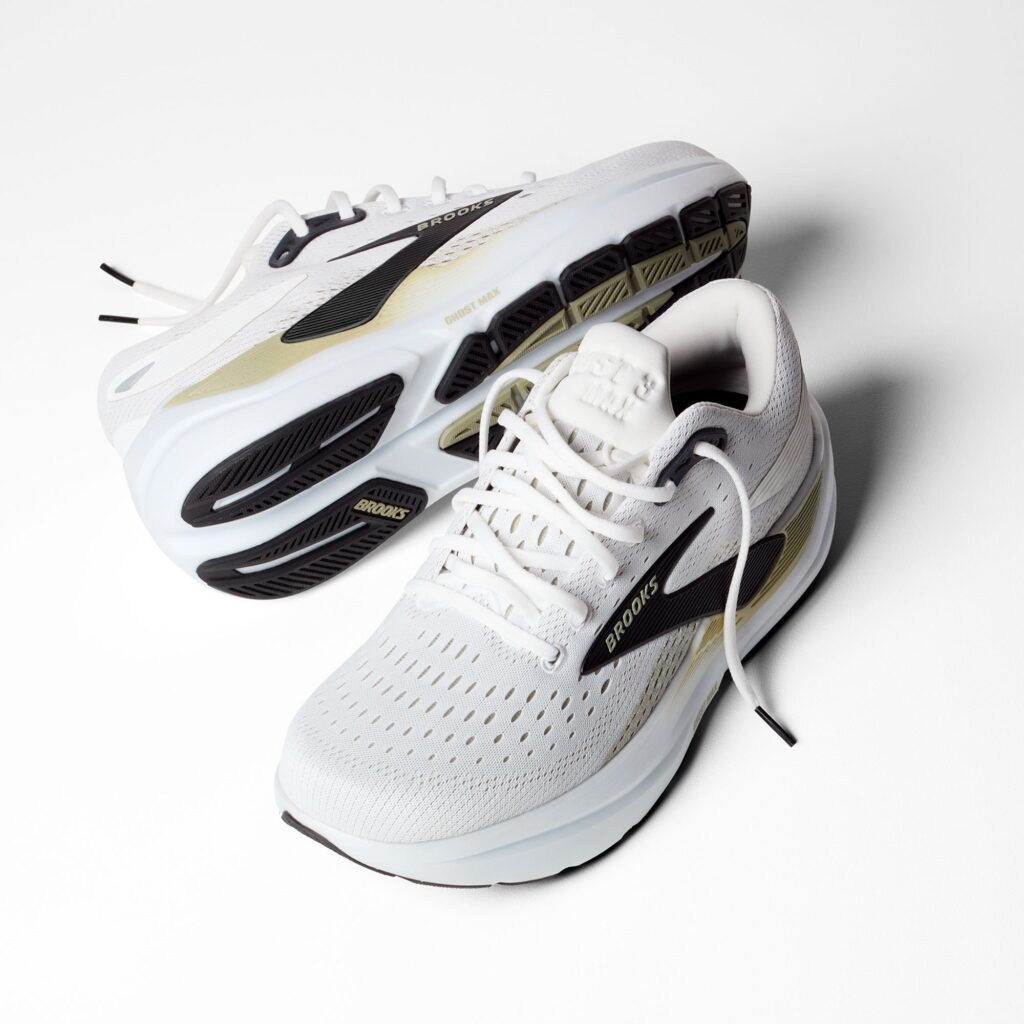 Brooks Ghost Max 3 ? ?ngulo 2