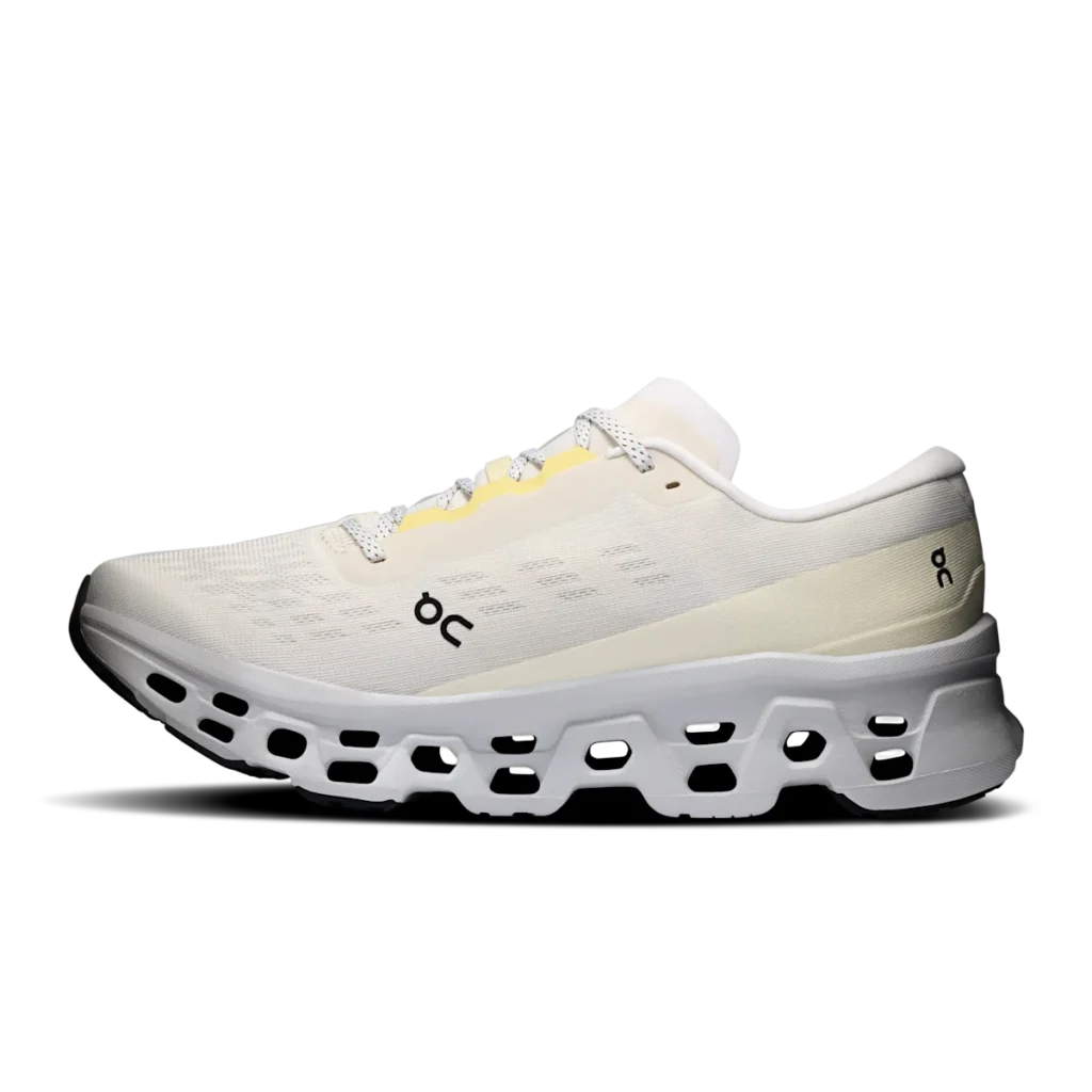 On Cloudmonster 3 ? ?ngulo 4