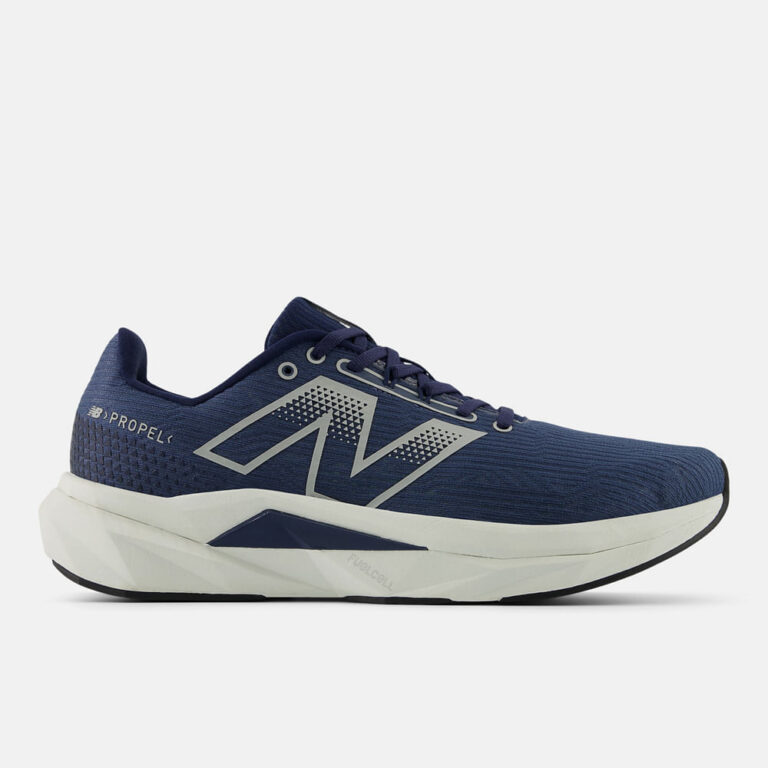 New Balance FuelCell Propel v5
