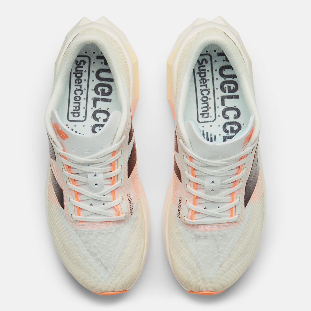 New Balance FuelCell SuperComp Elite v4 ? ?ngulo 3