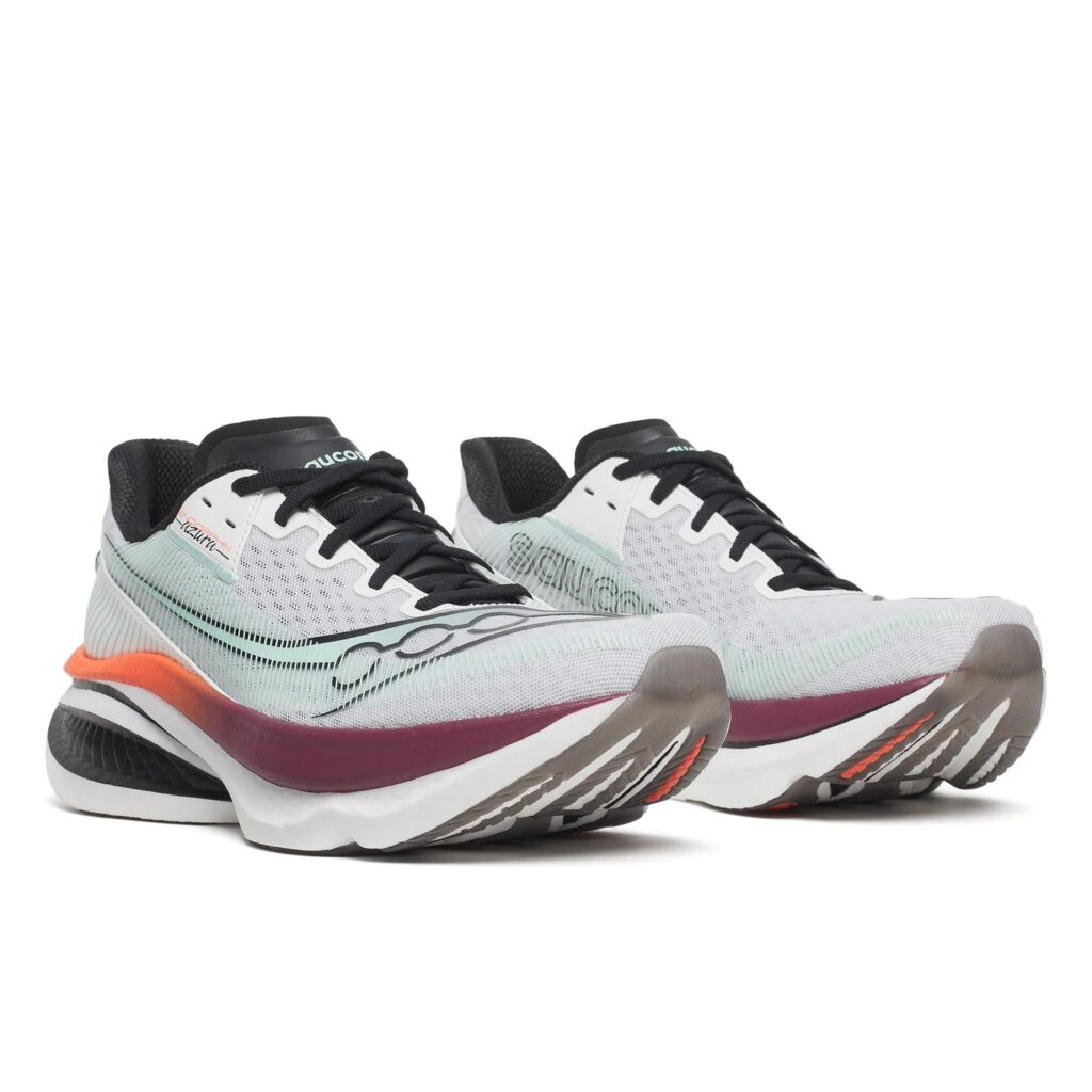 Saucony Endorphin Azura ? ?ngulo 2