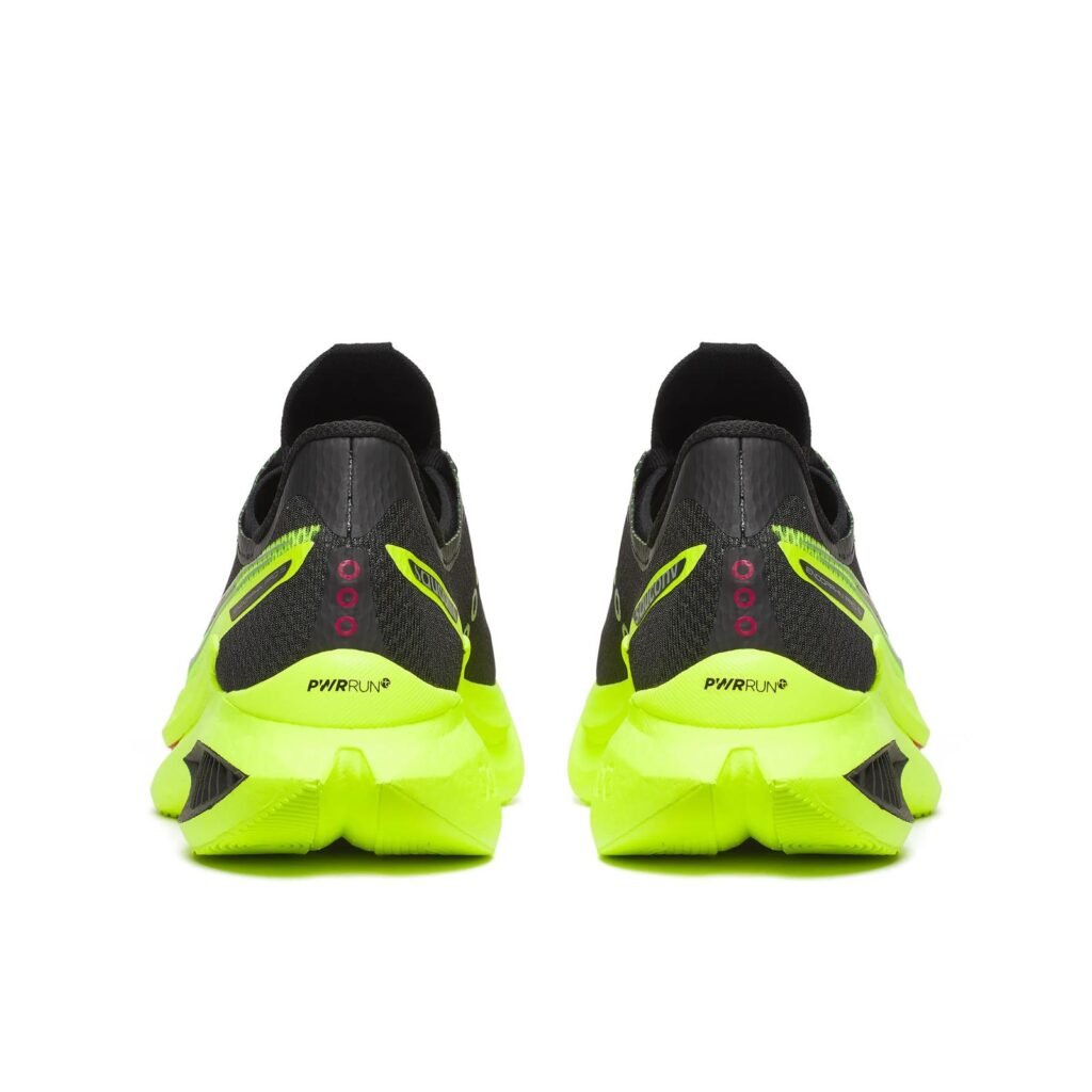 Saucony Endorphin Pro 5 ? ?ngulo 4