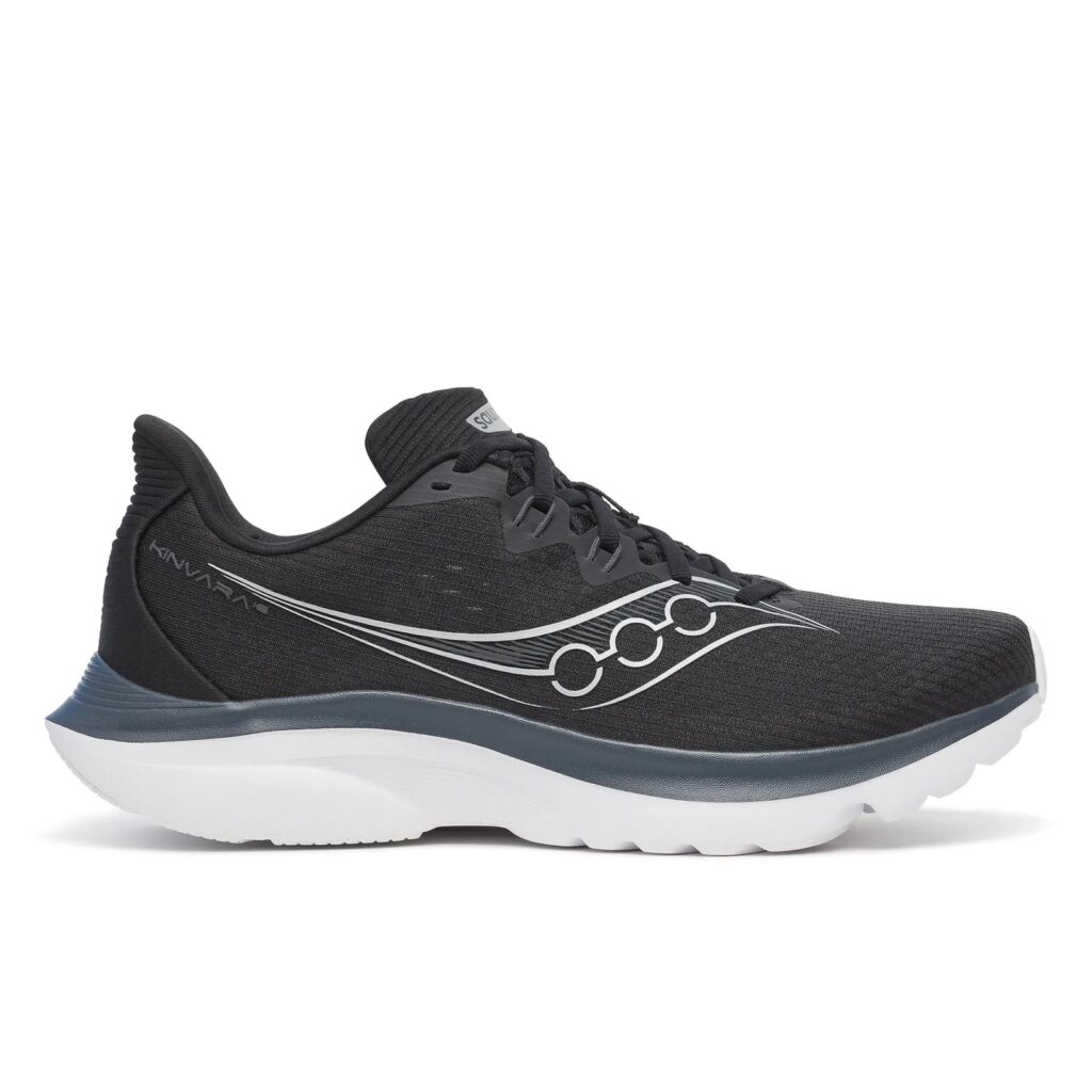 Saucony Kinvara 16 em destaque